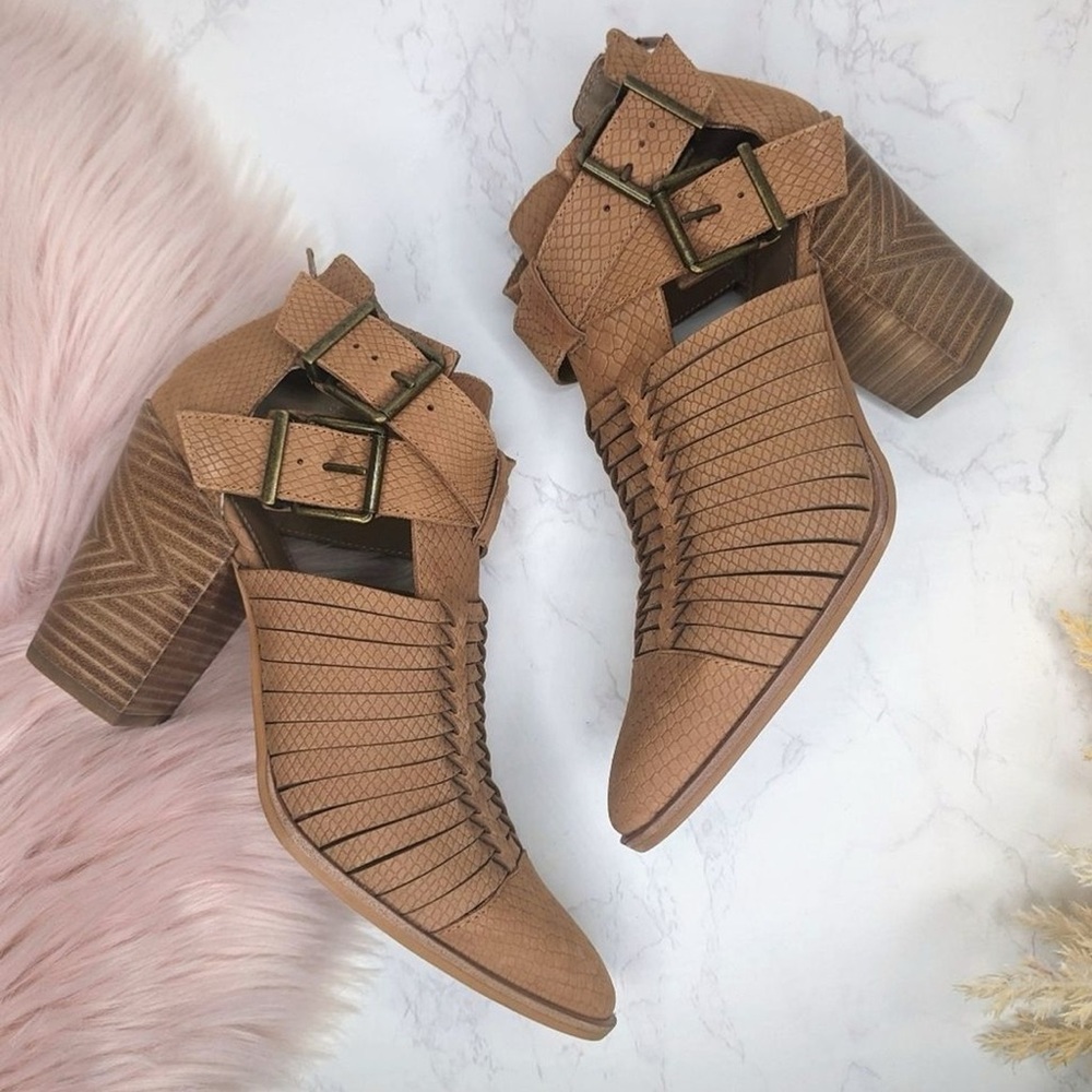 Gianni Bini Booties